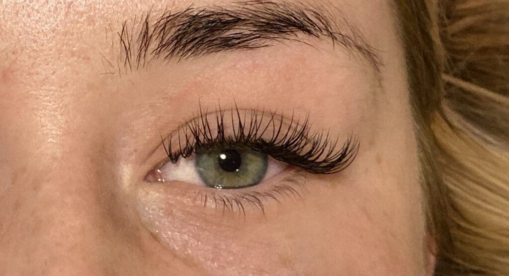 eyelash treatment