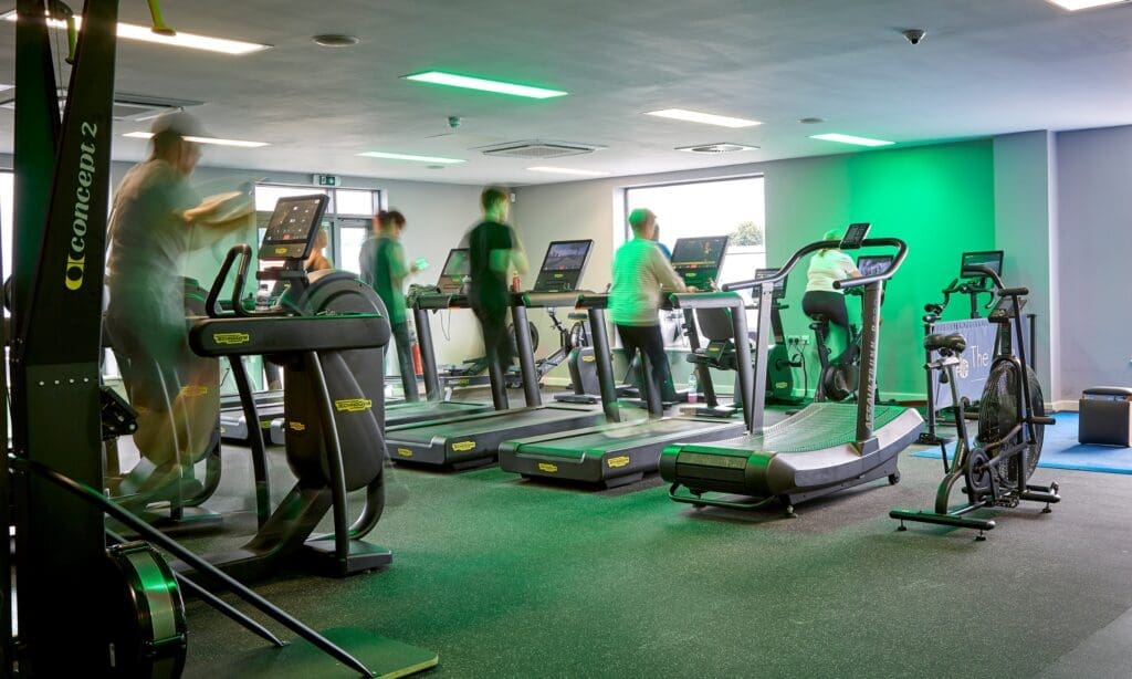 PEOPLE OF CARDIO MACHINES